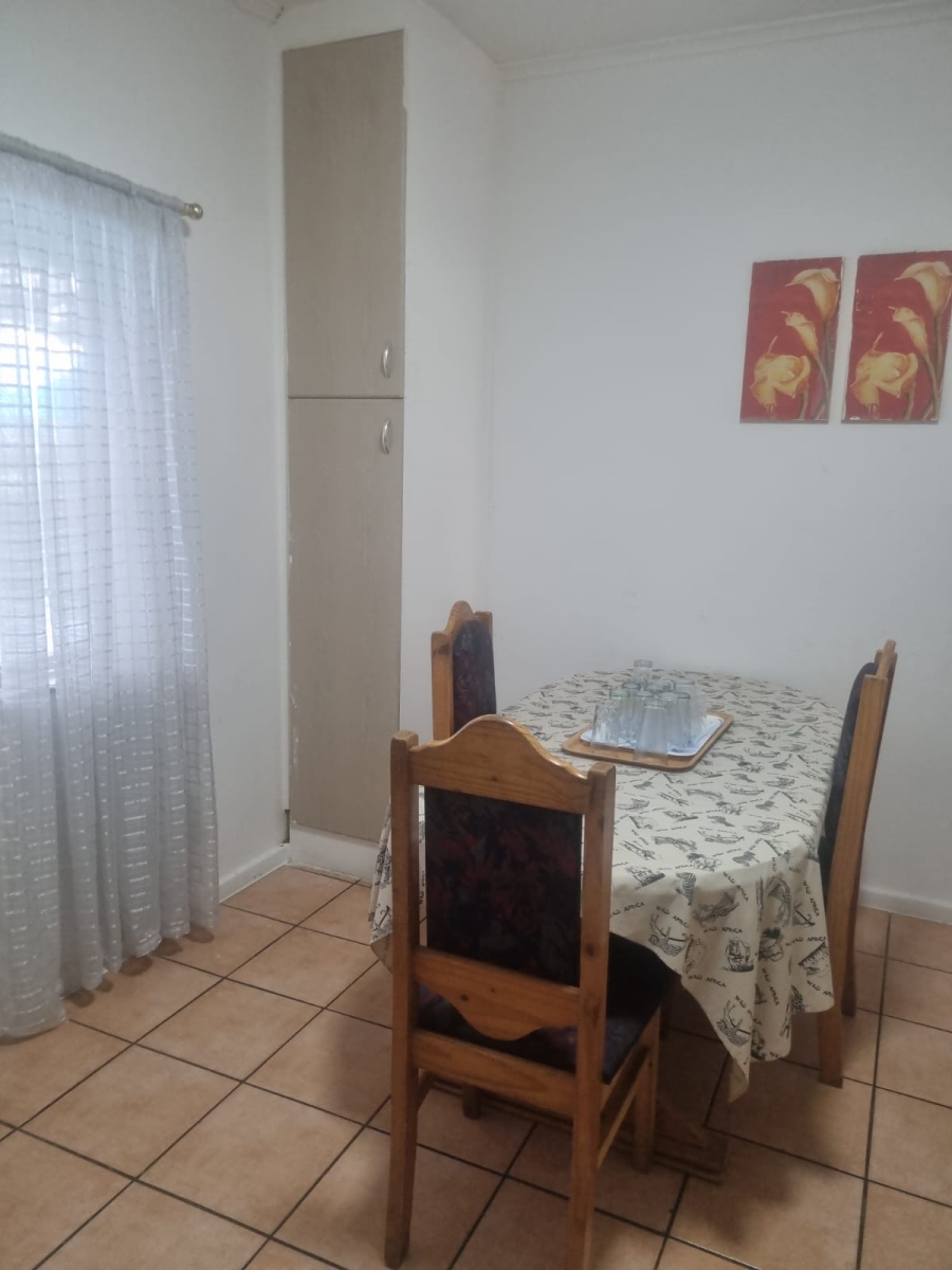 4 Bedroom Property for Sale in Goodwood Central Western Cape